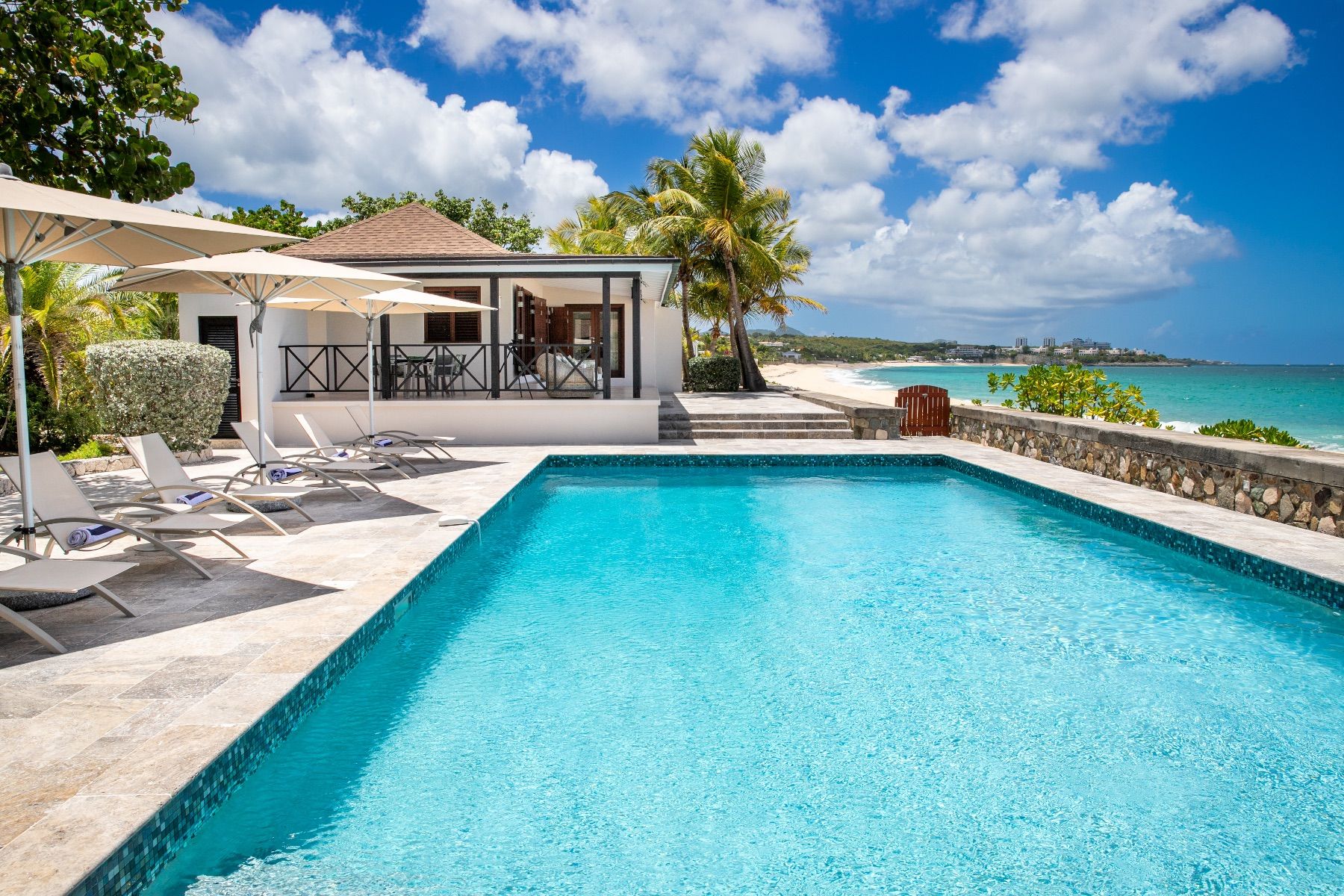 Blue Beach Villa villa photo.